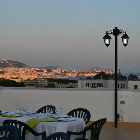 Hotel Santa Marta 3*