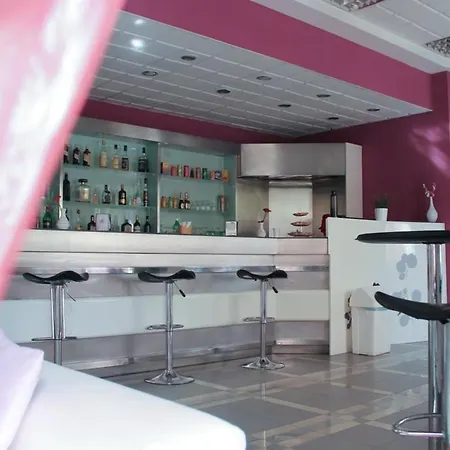Hotel Santa Marta 3*
