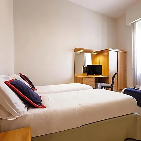 Hotel Santa Marta 3*